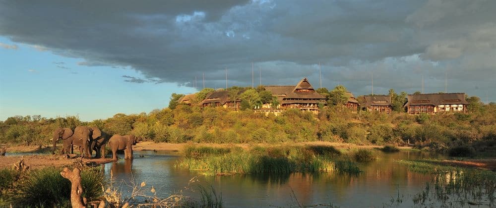 Victoria Falls Safari Lodge Εξωτερικό φωτογραφία